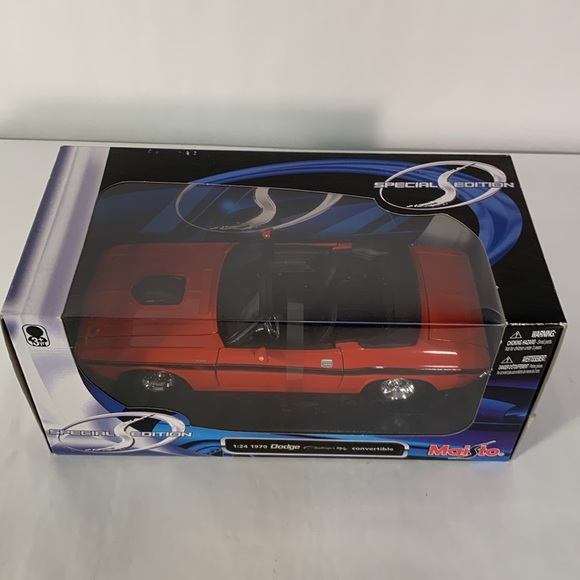 Maisto Special Edition 1970 Dodge Convertible Model Car challenger 1:24 new - Picture 2 of 13